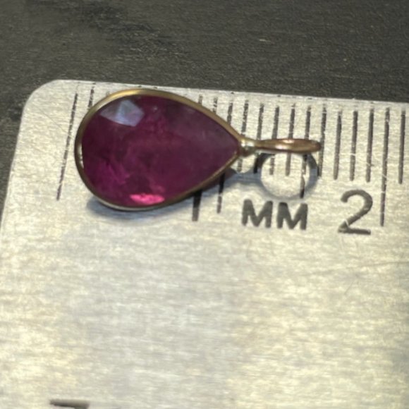 2CT Natural Dusty Fuschia Pink Tourmaline Pear 14K Yellow Gold Charm 16x7mm - Picture 3 of 7